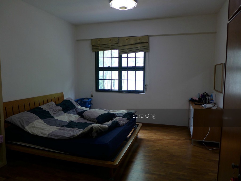Holland Road thumbnail photo